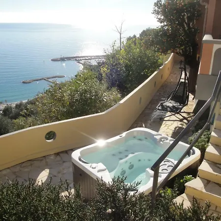 Les Citronniers D'azur * Menton